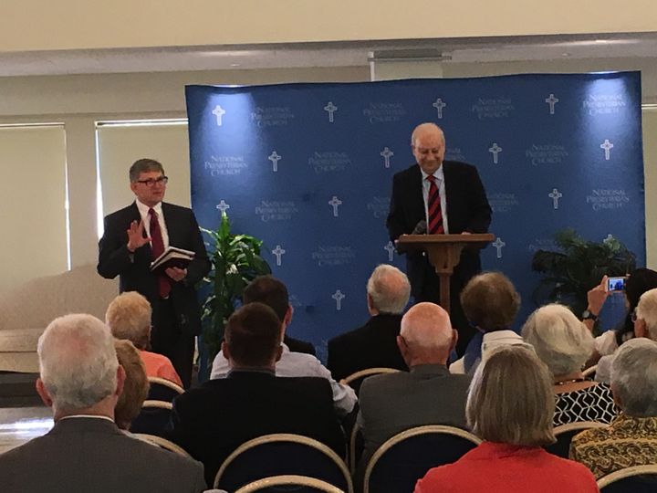 Senior Reverend Dr. David Renwick of the National Presbyterian Church thanks Ahmed following his address for his well-received insights into the World of Islam. 