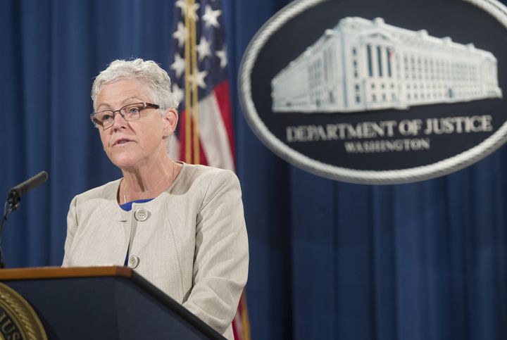 The Environmental Protection Agency's Science Advisory Board told Administrator Gina McCarthy that it has concerns about several of the findings in an agency report on hydraulic fracturing.