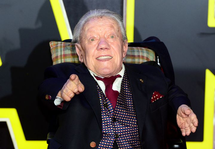 Kenny Baker, the British actor who played R2-D2 in Star Wars, has died at the age of 81.