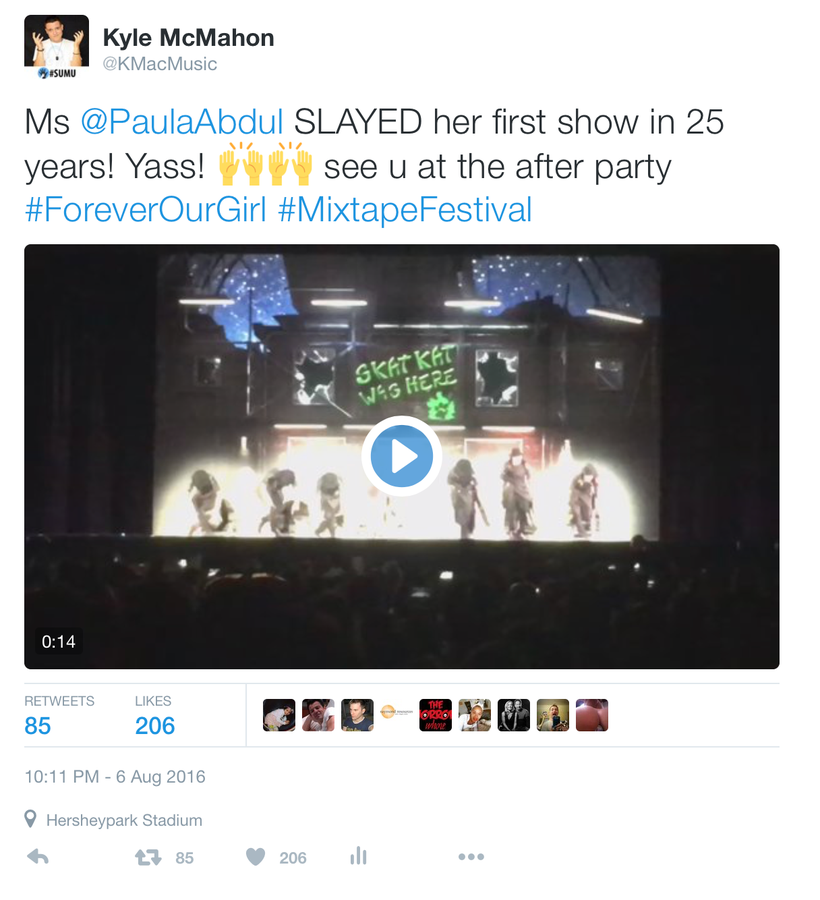 A tweet I sent out where I @'ed <strong>Paula Abdul</strong> about her amazing performance. 