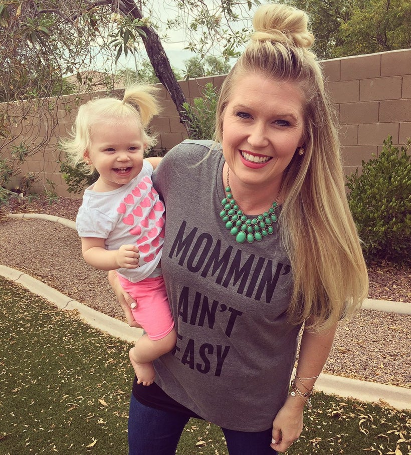 <a href="http://espressoeverafter.com/2016/06/24/mommin-aint-easy-motherhood/" target="_blank"></a>Mommin' Aint Easy Graphic