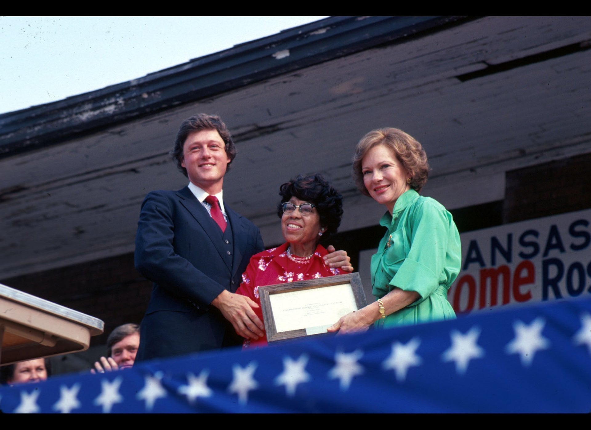 Bill Clinton Receives 'Father Of The Year' Award From National Father's ...