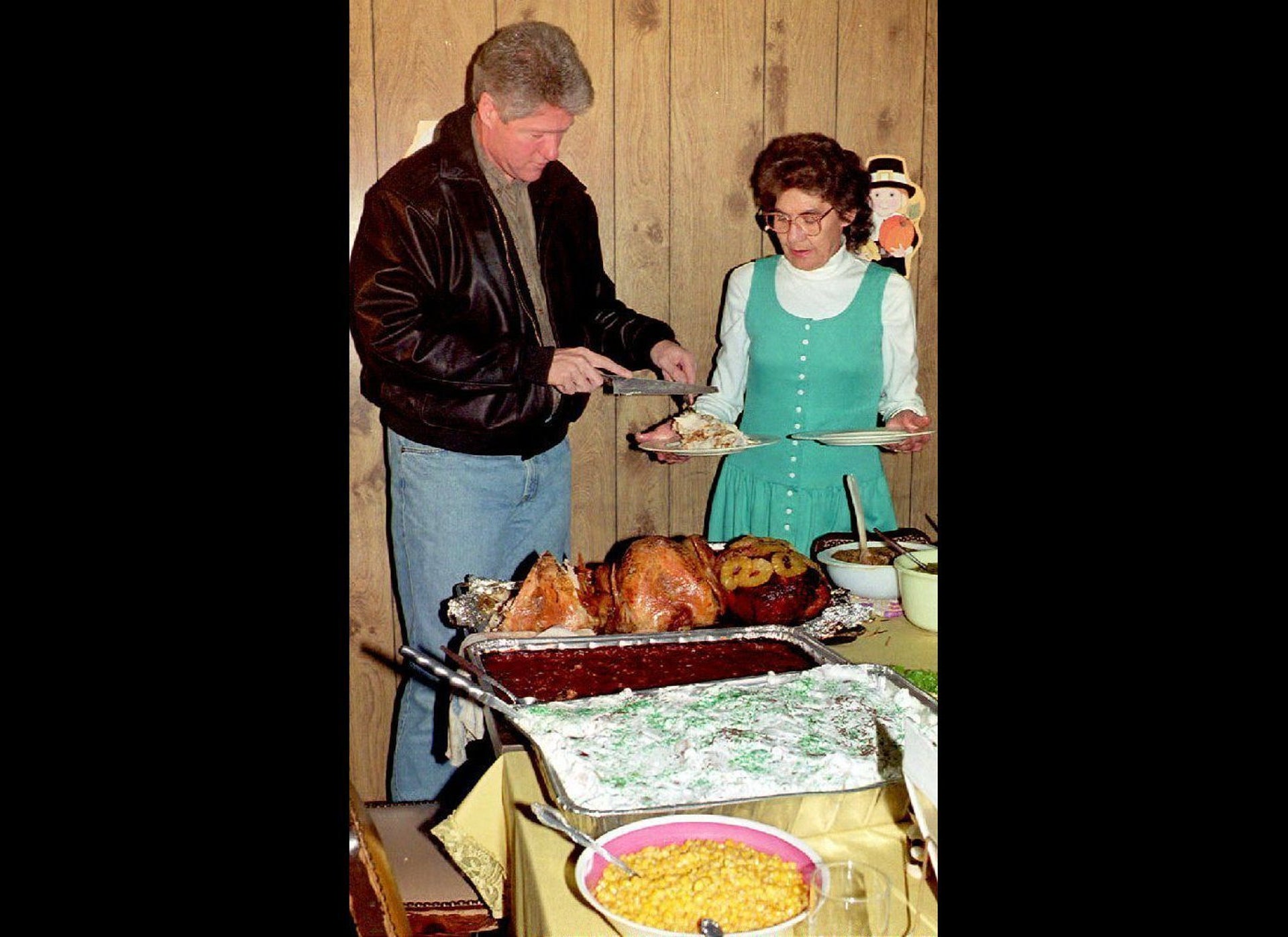 Bill Clinton Receives 'Father Of The Year' Award From National Father's ...