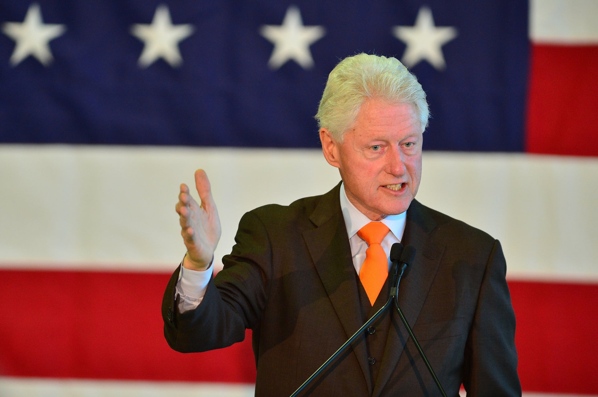 Bill Clinton Receives 'Father Of The Year' Award From National Father's ...