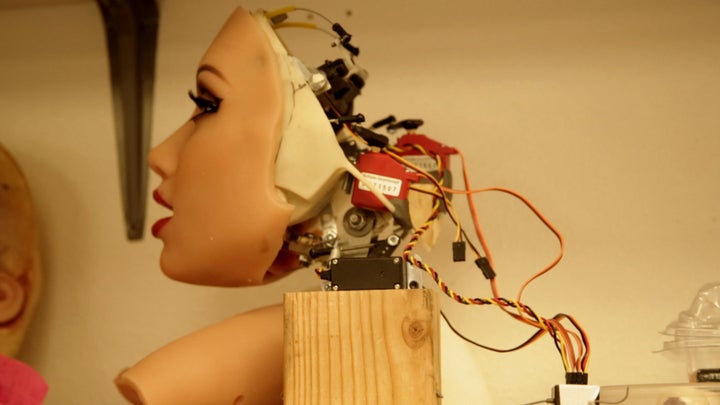 Robotic Sex Dolls One Step Closer To Replacing Humans Forever Huffpost 8273