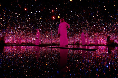 草間彌生、アートの「女王」70周年の巡回展が世界で開催へ（画像
