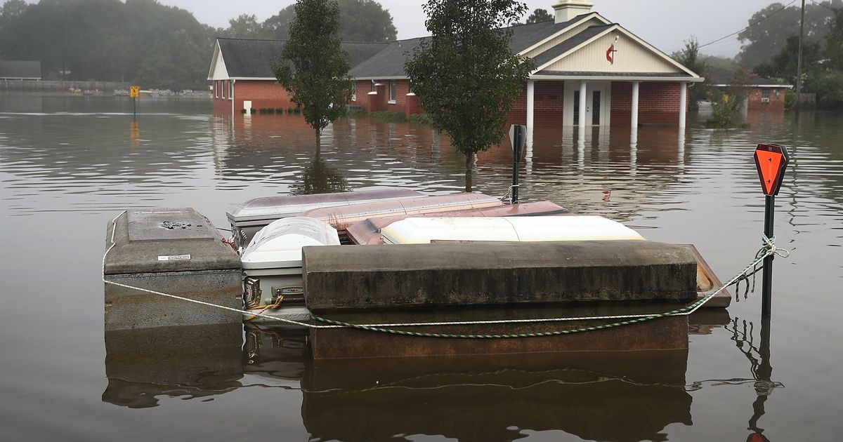 aquilla flood open casket