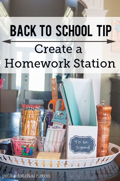 <a href="http://www.polkadotchair.com/2013/08/back-to-school-tips-with-martha-stewart-home-office.html/#_a5y_p=2099149" target="_blank">image source: www.polkadotchair.com</a>