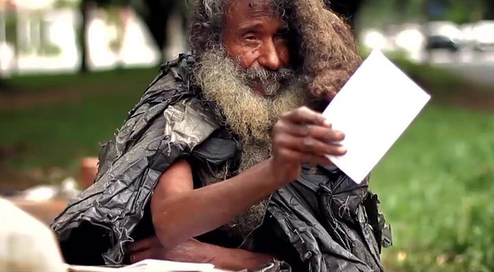 During the decades that Raimundo Arruda Sobrinho was homeless, he wrote poetry every day, holding onto his dream of someday publishing a book.