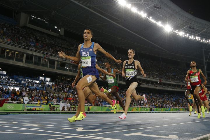 Centrowitz crosses the finish line to win gold for the USA in the Men's 1500m final.