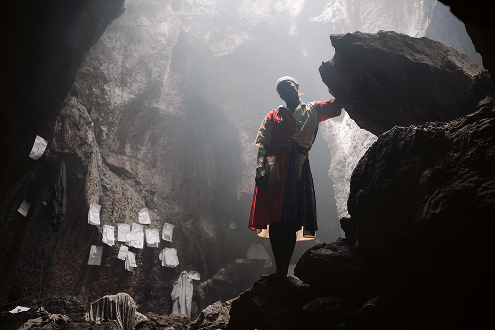 These Stunning Photos Take You Deep Inside Vodou Rituals In Haiti ...