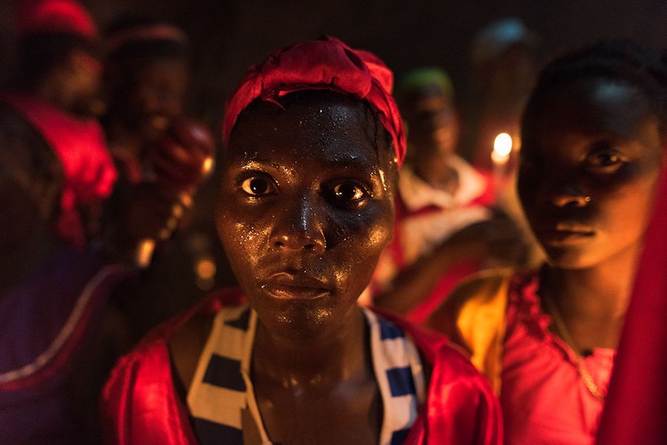 These Stunning Photos Take You Deep Inside Vodou Rituals In Haiti Huffpost