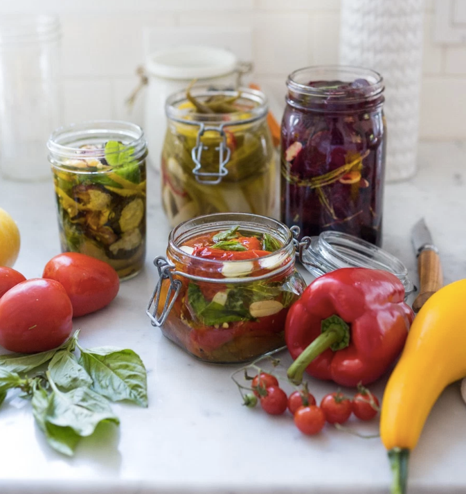 Vegetables preserved in olive oil.