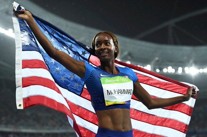 Dalilah Muhammad (USA) of USA celebrates winning gold on 18/08/2016.