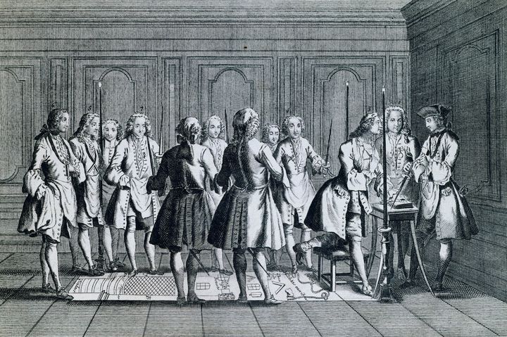 <strong>Freemasons meeting to welcome a new apprentice, 18th century, engraving</strong>