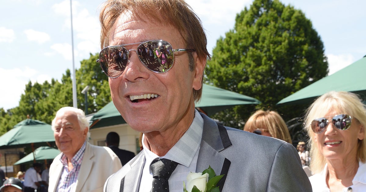 Cliff Richard Insists Age Isn't A Factor In His Decision-Making: 'I Wear  What I Want' | HuffPost UK Entertainment