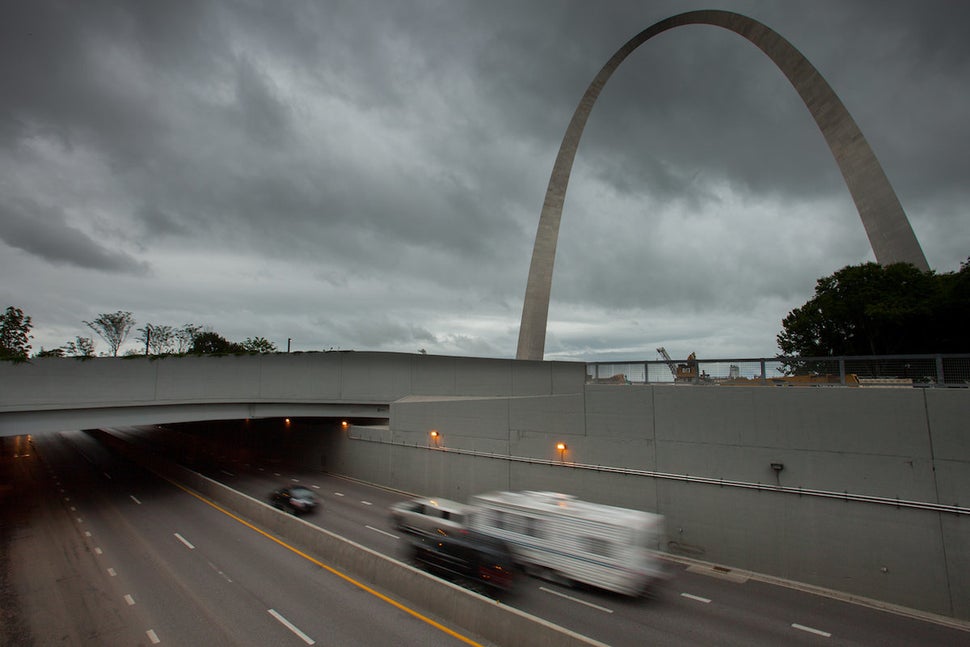 A side view of the overpass park that lets pedestrians walk from the Gateway Arch to the rest of downtown St. Louis