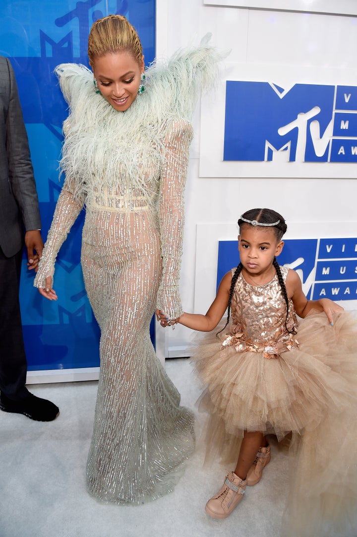 Beyoncé And Blue Ivy Are Matching Angels At The VMAs | HuffPost Life