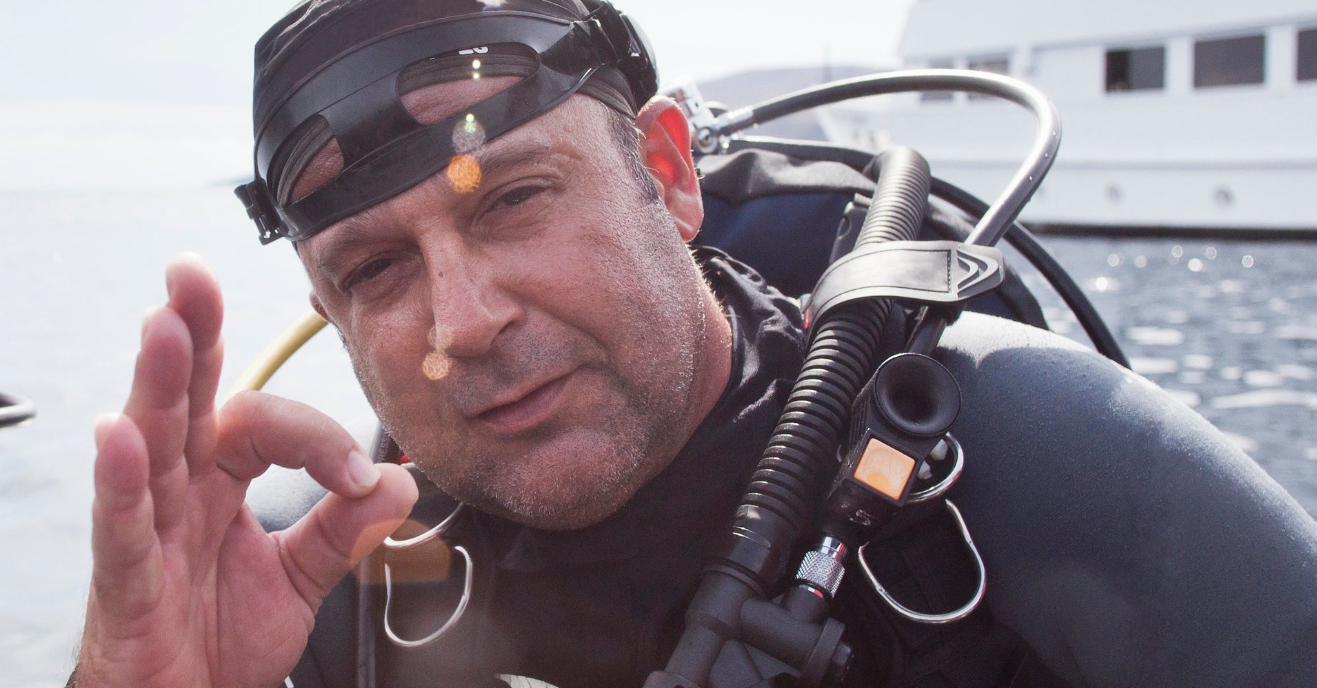 Why Men Are Posting Selfies With This Hand Gesture | HuffPost