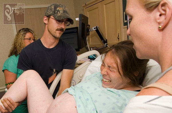 43 Photos That Show The Incredible Strength It Takes To Give Birth Huffpost Life 