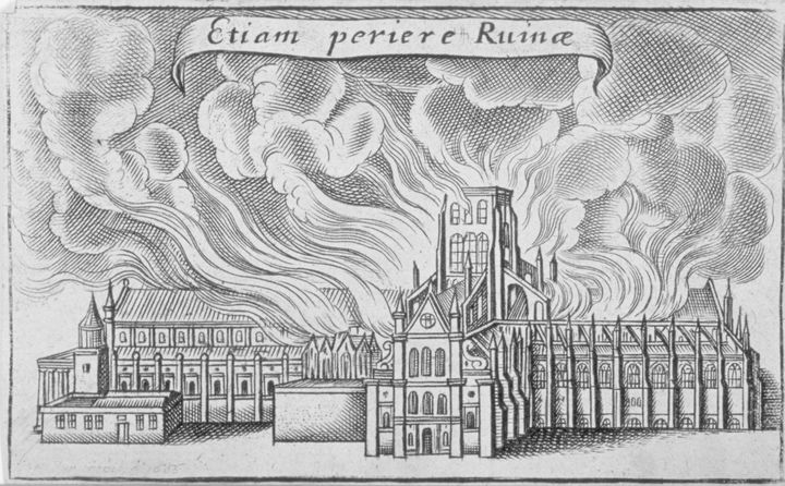 Old St Paul's Cathedral burns 
