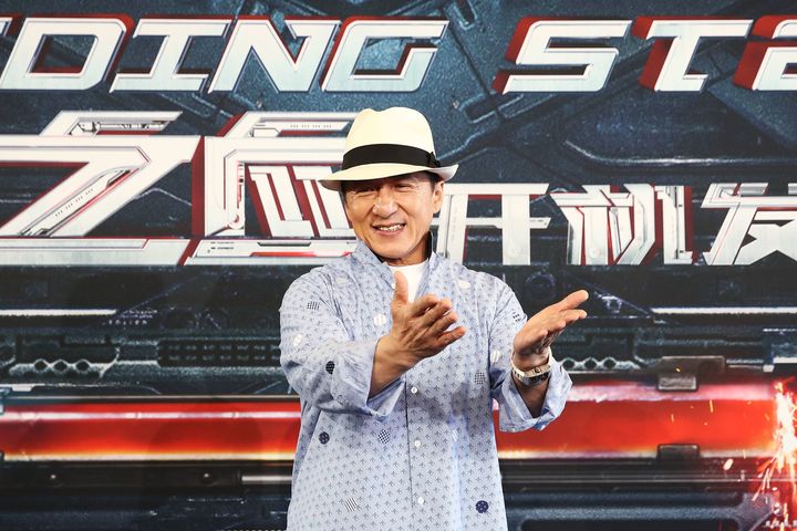 Jackie Chan will receive a lifetime achievement Oscar at the Academy’s 8th annual Governors Awards on Nov. 12. 