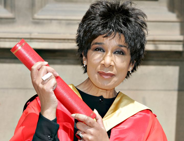 Moira Stuart receives an honorary degree at the McEwan Hall, Edinburgh University, Scotland. 14th July 2006.