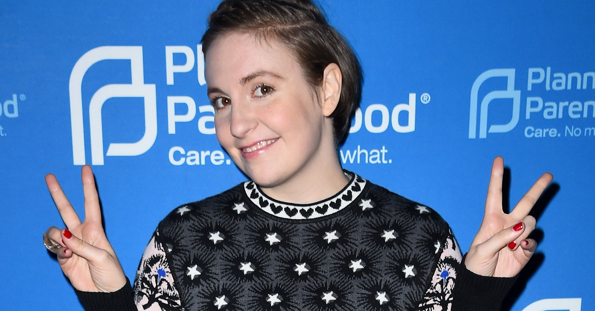 Lena Dunham Finally Apologizes To Odell Beckham Jr After Cringeworthy Amy Schumer Interview