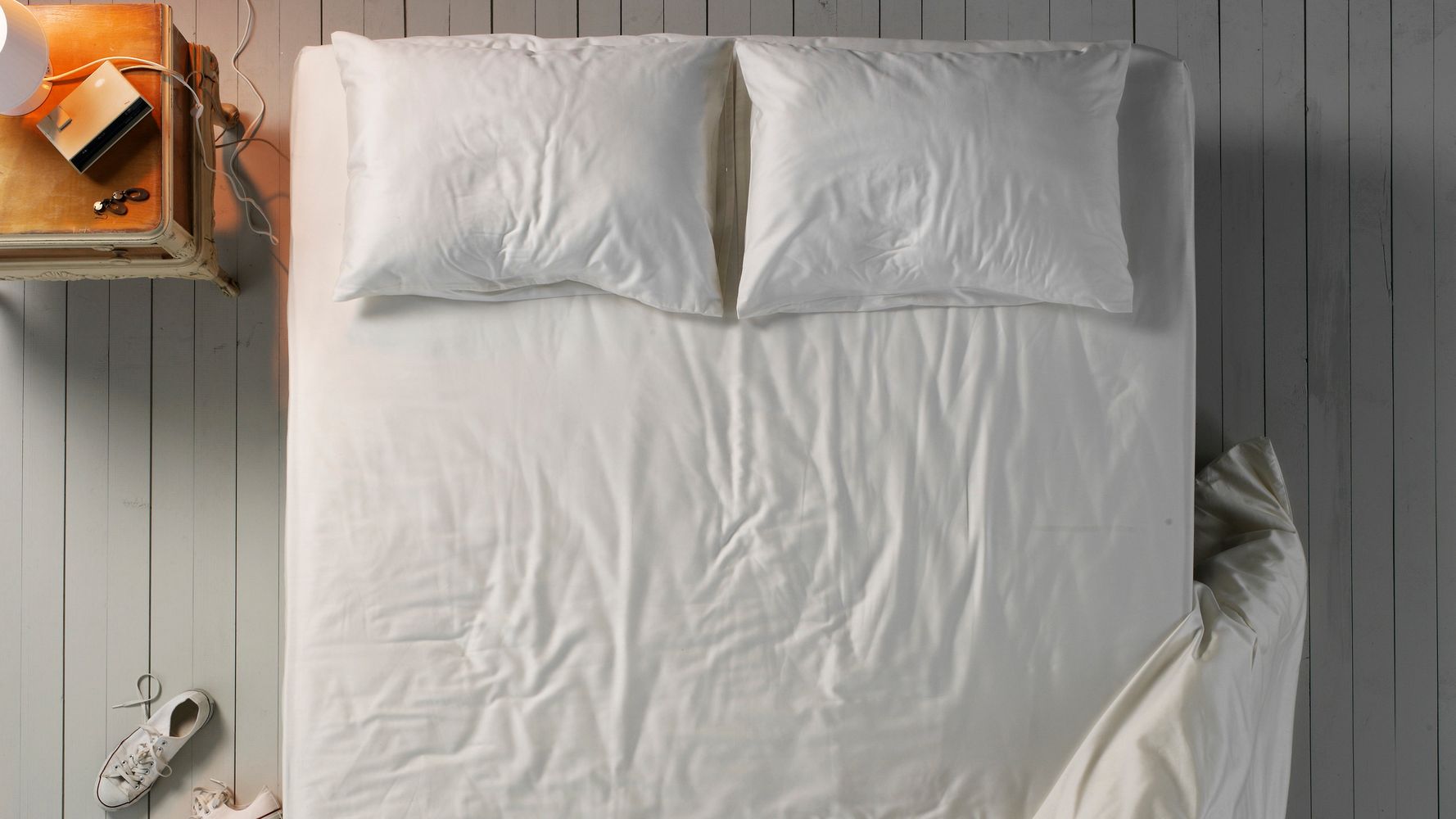 This Is What Happens If You Dont Change Your Bed Sheets Huffpost Australia Style