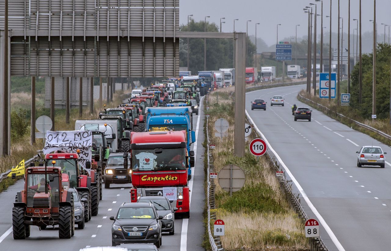 <strong>Gridlock: The drivers say they will stay in place for days.</strong>