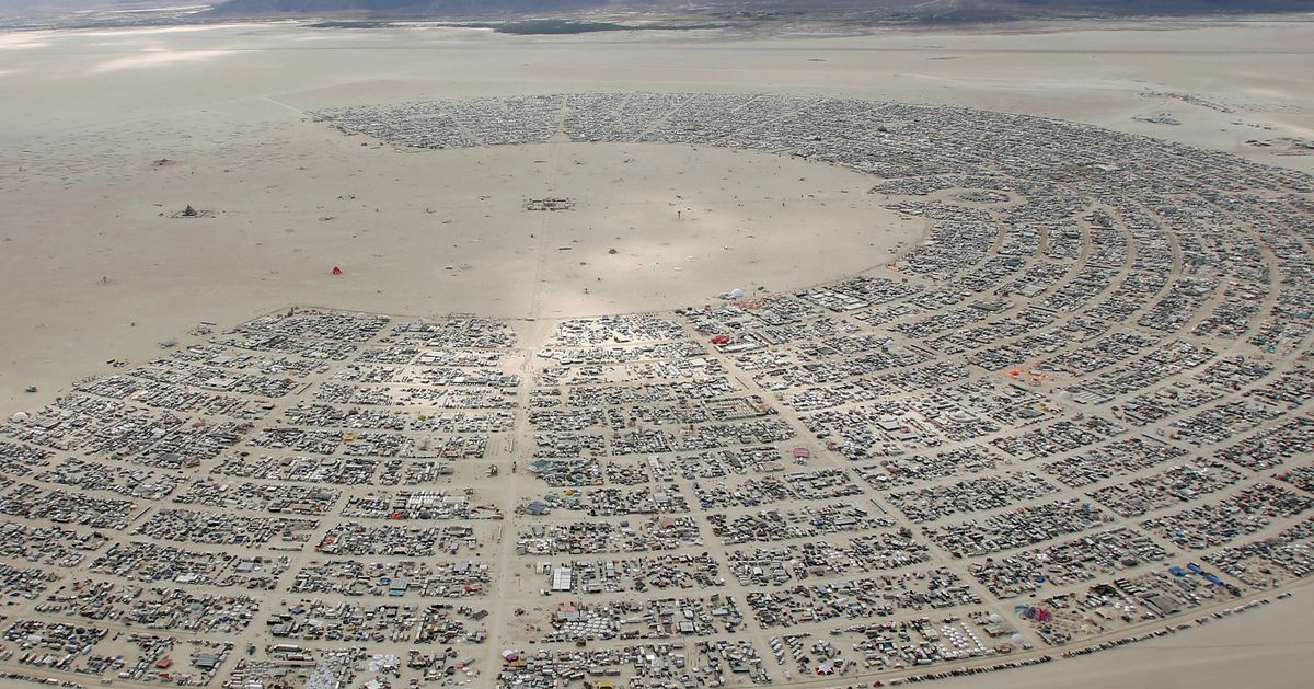 Luxury Burning Man Campsite Vandalized By 'Band Of Hooligans ...