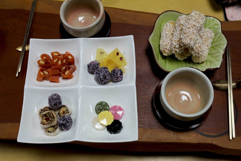 Traditional korean snacks.