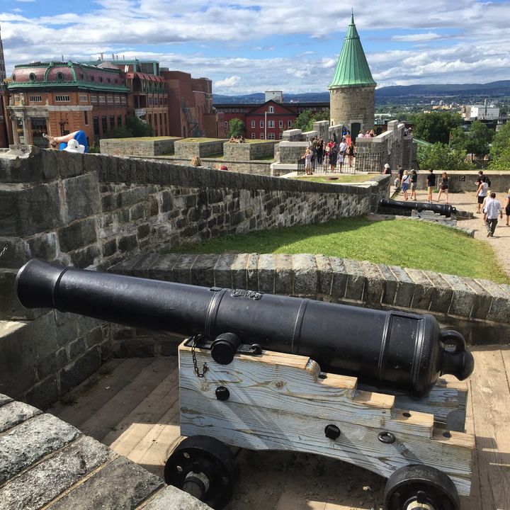 Dozens of cannons line the 4 kilometers of walls surrounding Old Quebec.