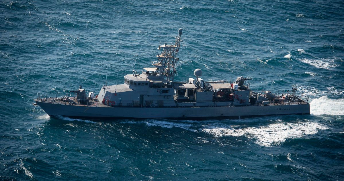 7 Iranian Vessels Harass Navy Ship In Gulf: U.S. Officials | HuffPost ...