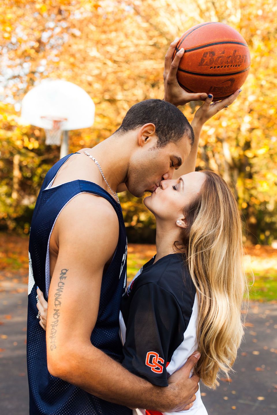 29 Athletic Engagement Photo Ideas For Active Couples! - Praise Wedding