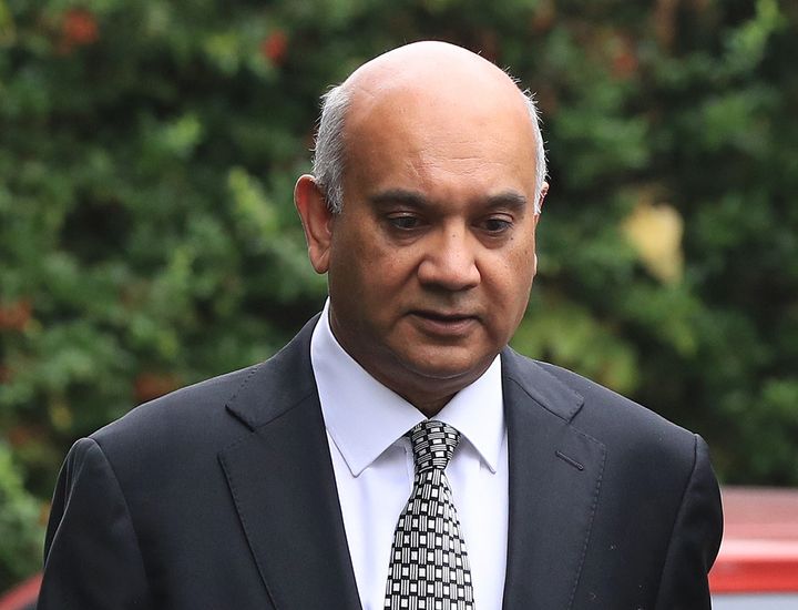 <strong>Keith Vaz leaves his home in Stanmore</strong>