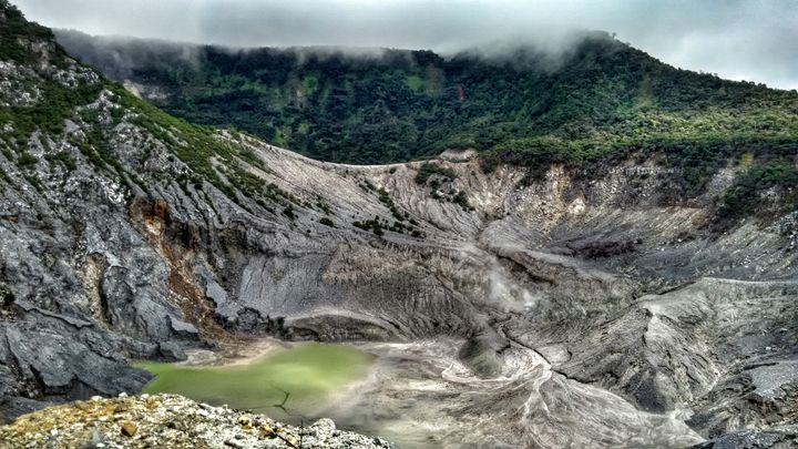 Kawah Ratu, Indonesia