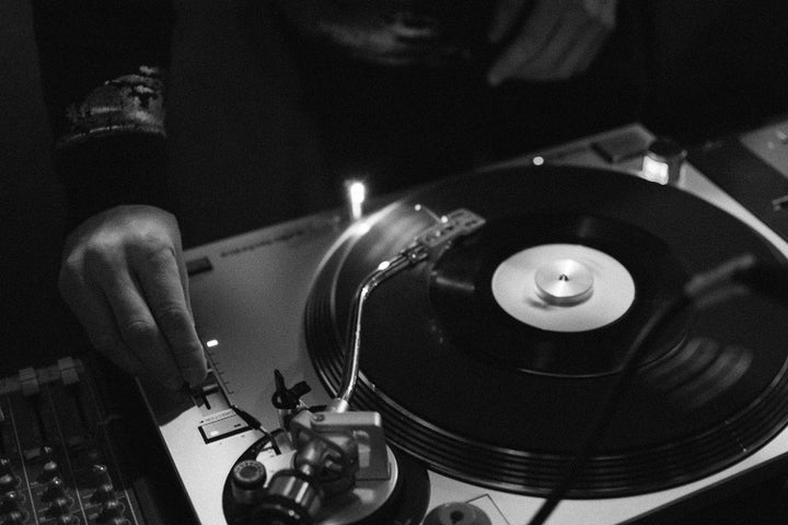 Radio Free Brooklyn will be hosting a vinyl shop in its storefront on DeKalb, Second Had Records.