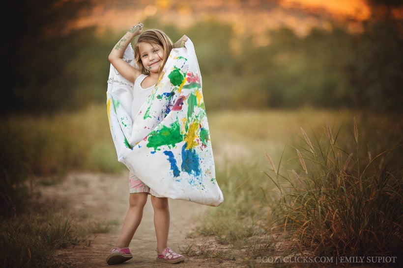 Little girl trashes mom's wedding gown