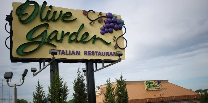 Olive Garden will be selling 21,000 Never Ending Pasta Passes this week.