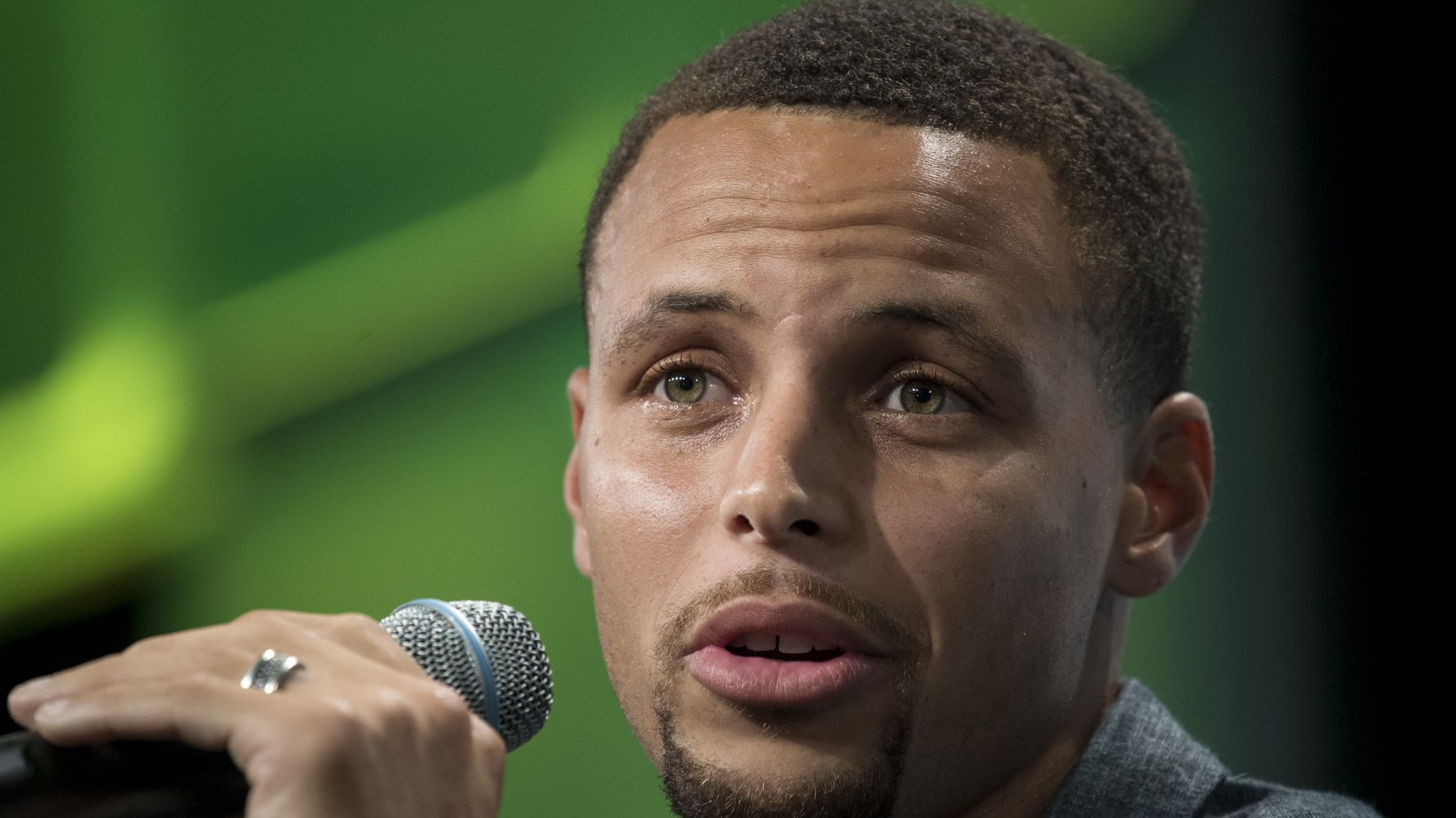 Steph Curry Chooses Hillary Clinton Over Donald Trump For President ...