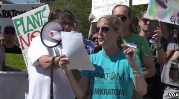 Susan Ash and Paul Kemp of the American Kratom Association at the Kratom March on DC Sept 13th. Hundreds attended, giving a