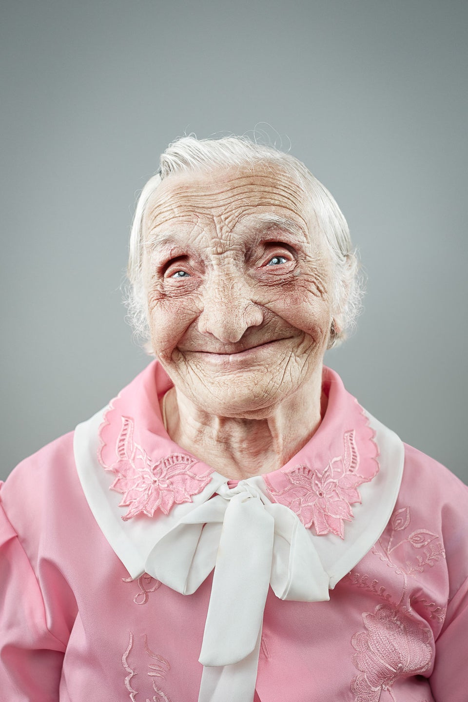 You Won't Stop Smiling At These Photos Of Happy, Grinning Seniors ...