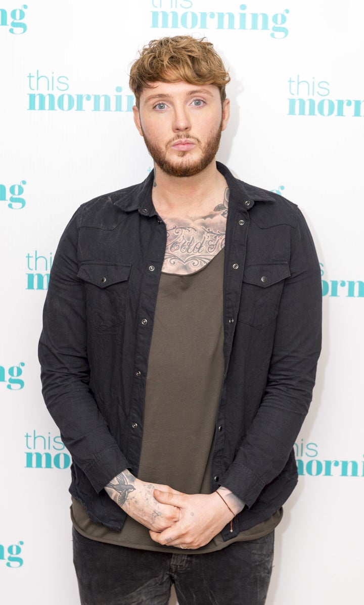 <strong>James Arthur</strong>