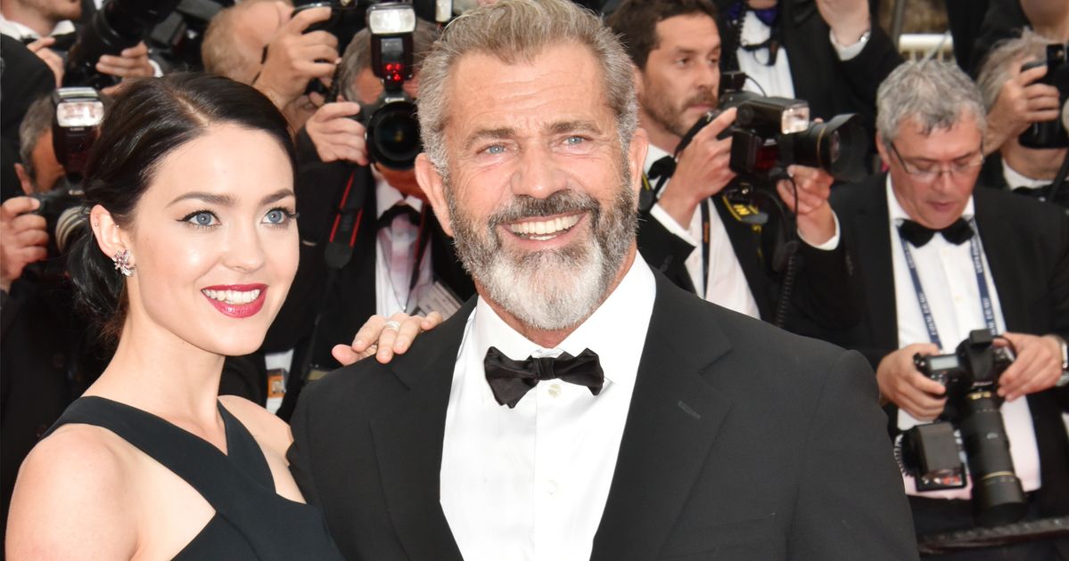 Mel Gibson's Girlfriend Rosalind Ross 'Pregnant With His Ninth Child ...