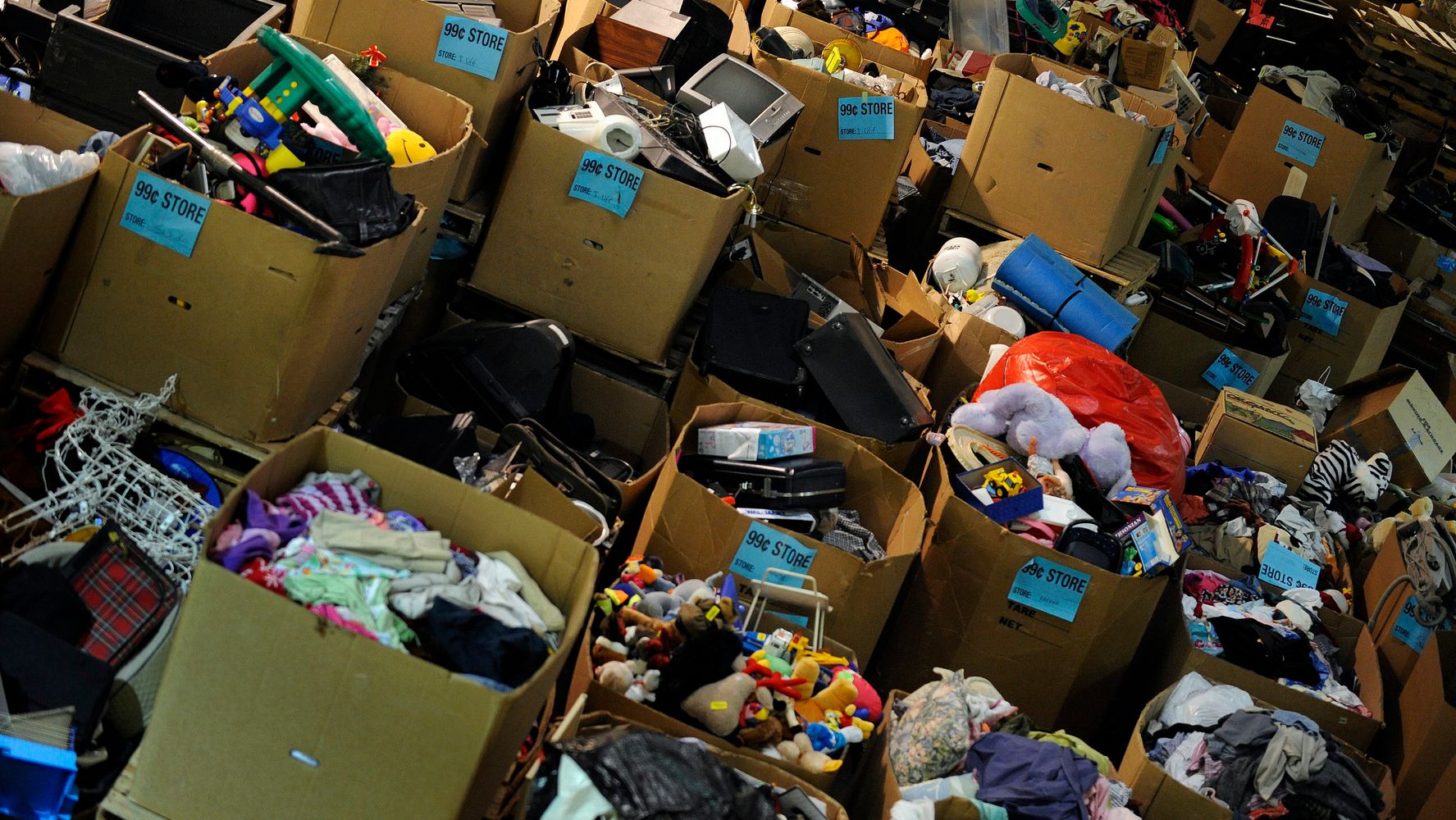 Here&#39;s What Goodwill Actually Does With Your Donated Clothes | HuffPost Life
