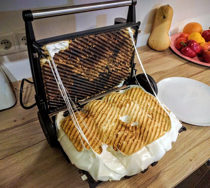 Reddit user kahnii put 20 marshmallows on this grill.