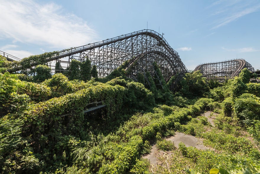 Japan s Abandoned Dreamland Theme Park Is Not For The Faint Of