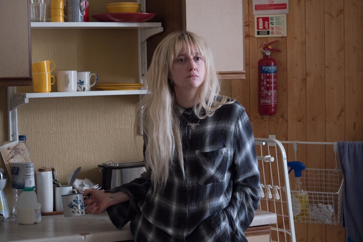 <strong>Andrea as Dee </strong>