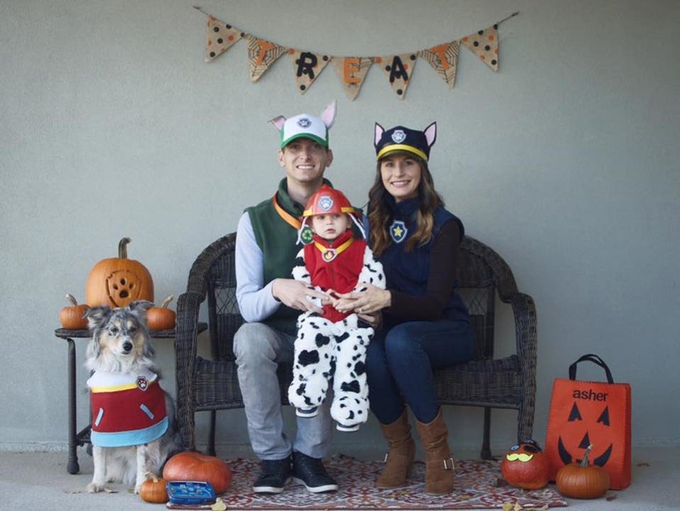 59 Family Halloween Costumes That Are Clever, Cool And Extra Cute ...